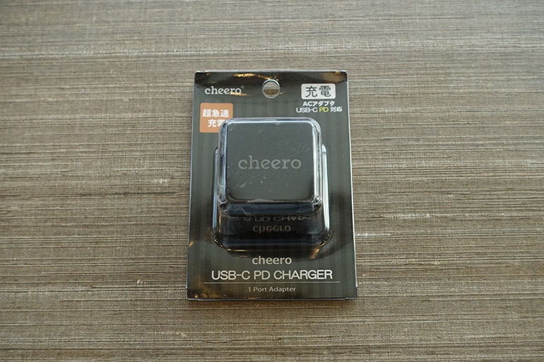 cheeroのUSB PD充電器「CHE-324」のパッケージ